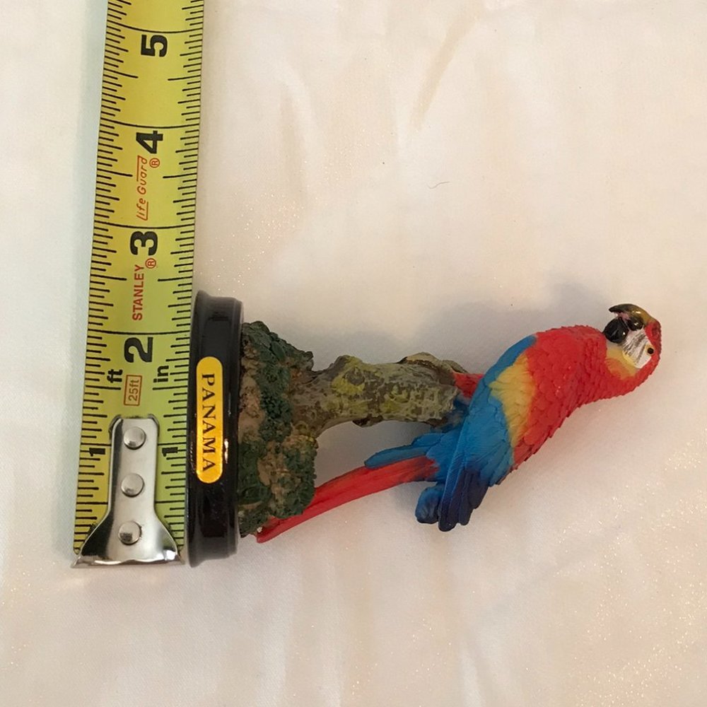 Papagallo Rojo Panama Resin Parrot/Macaw Figurine - Picture 7 of 7
